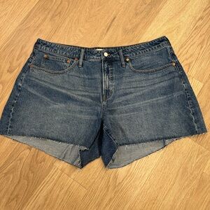 Madewell Medium Blue Denim Shorts - Curvy Perfect Short 20W